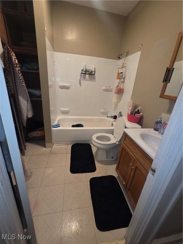 2101 Broadview Road, Cleveland, OH 44109