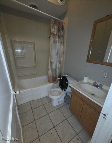 2101 Broadview Road, Cleveland, OH 44109