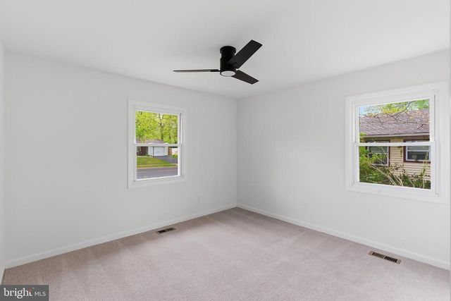 76 EVERGREEN DR, Willingboro, NJ 08046