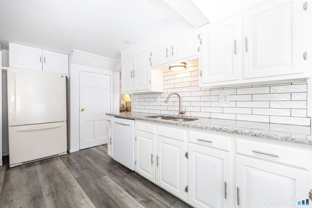 575 South Main Street, West Hartford, CT 06110