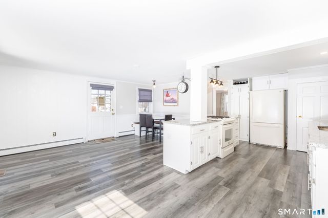 575 South Main Street, West Hartford, CT 06110