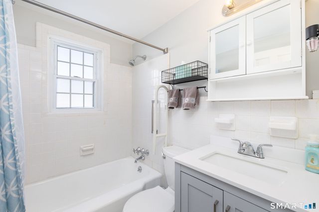 575 South Main Street, West Hartford, CT 06110