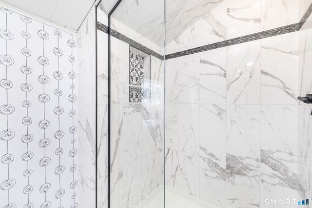 575 South Main Street, West Hartford, CT 06110