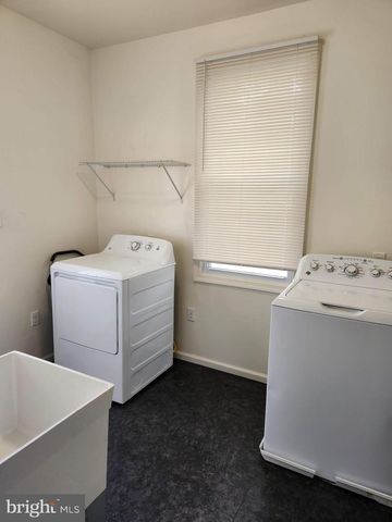 2906 INGLEWOOD AVE, Baltimore, MD 21234