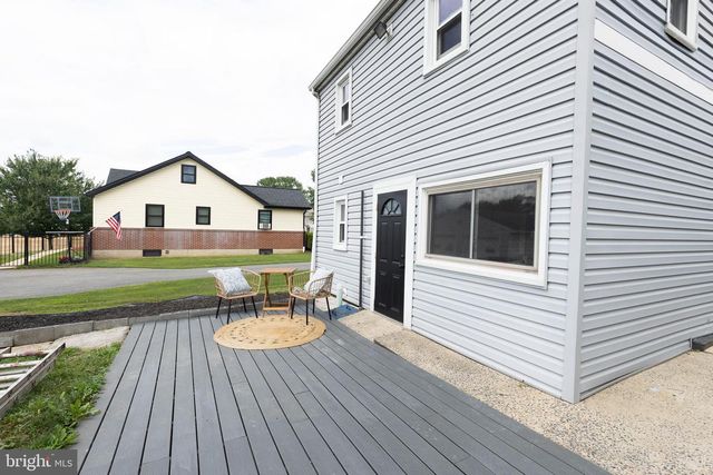 35 PENN ST, Washington Boro, PA 17582