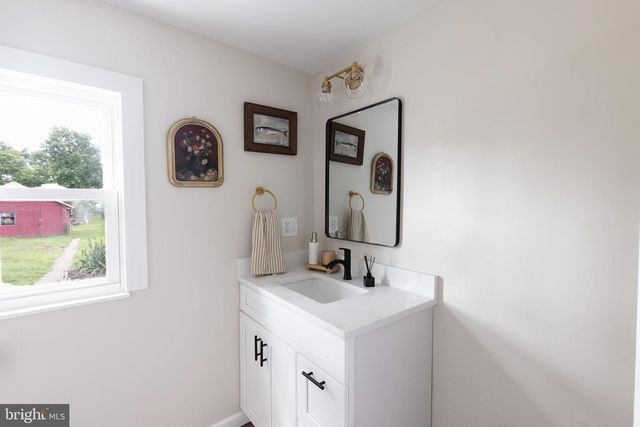 35 PENN ST, Washington Boro, PA 17582