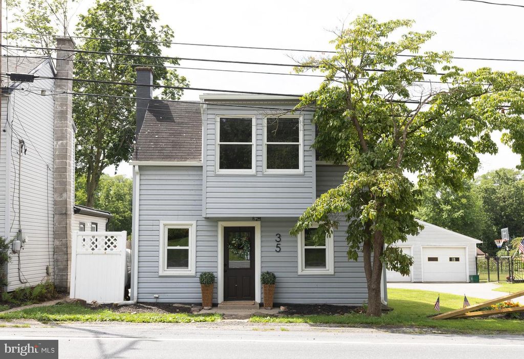 35 PENN ST, Washington Boro, PA 17582