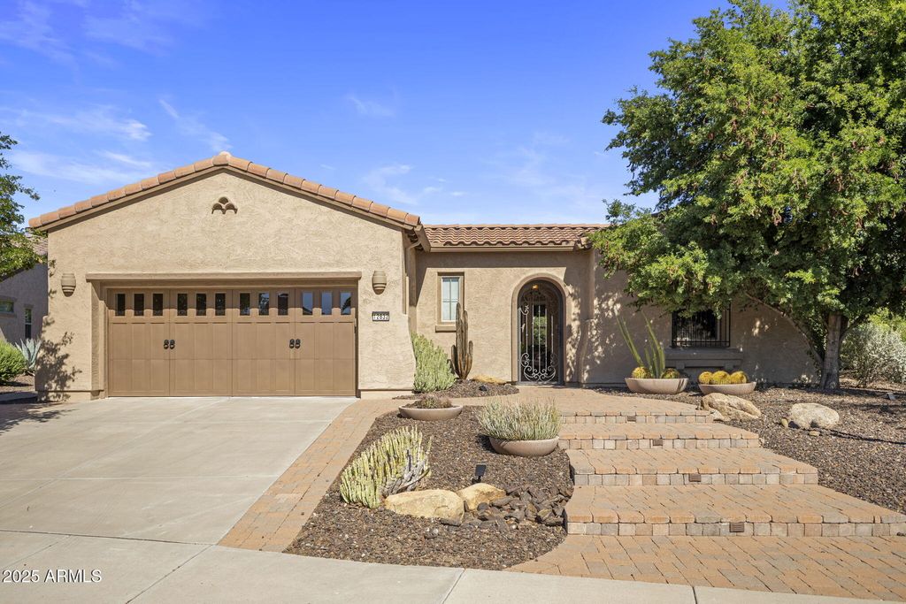 Image 1 of property listing at 12832 W PINNACLE VISTA Drive, Peoria, AZ 85383