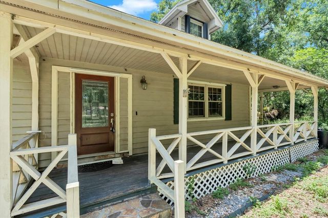 10422 N WOODMERE ROAD, Tampa, FL 33617
