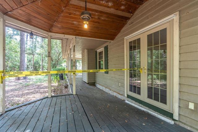 10422 N WOODMERE ROAD, Tampa, FL 33617