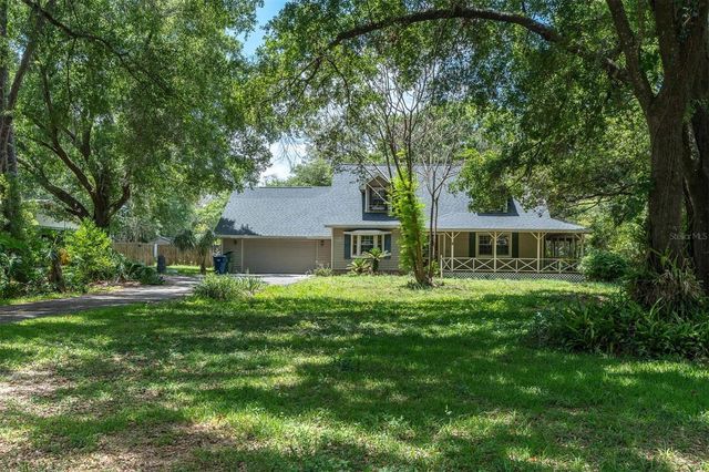 10422 N WOODMERE ROAD, Tampa, FL 33617