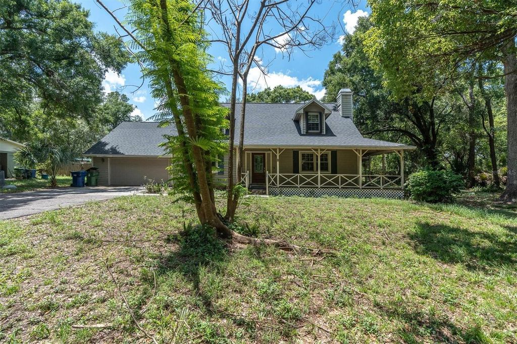 10422 N WOODMERE ROAD, Tampa, FL 33617