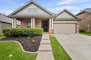 105 Bluebird Way, Argyle, TX 76226