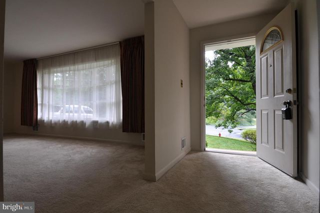 4629 HILLBROOK DR, Annandale, VA 22003