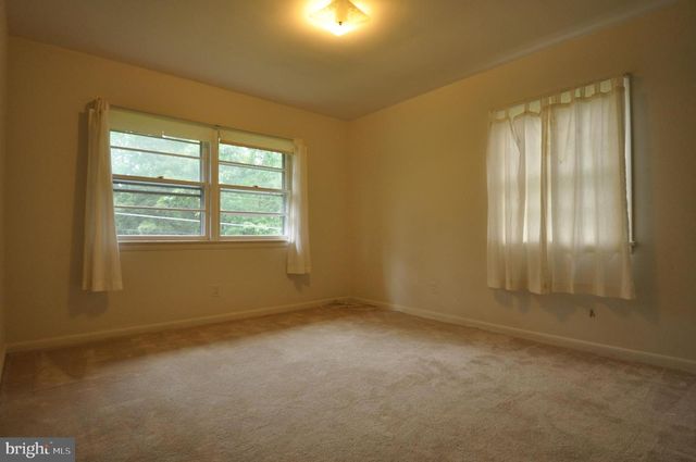 4629 HILLBROOK DR, Annandale, VA 22003