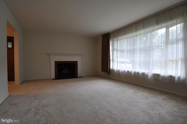 4629 HILLBROOK DR, Annandale, VA 22003