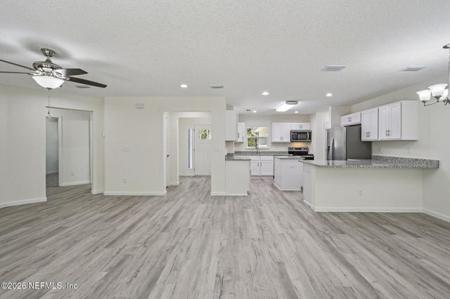 2265 S MIMOSA Avenue, Middleburg, FL 32068