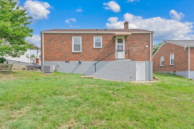 1451 Greenbrier AVE SE, Roanoke, VA 24013