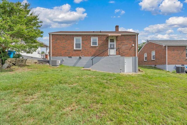 1451 Greenbrier AVE SE, Roanoke, VA 24013