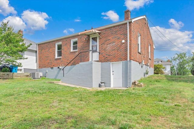 1451 Greenbrier AVE SE, Roanoke, VA 24013