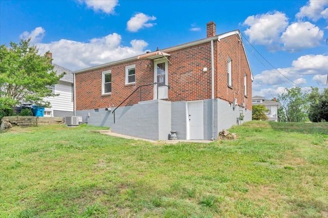 1451 Greenbrier AVE SE, Roanoke, VA 24013