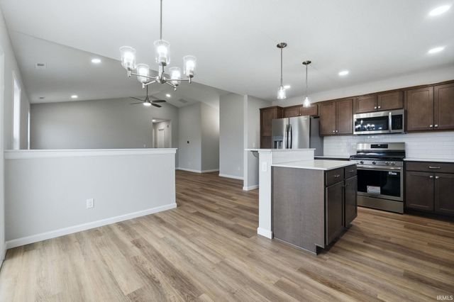 218 Saddle Ridge Drive, Garrett, IN 46738