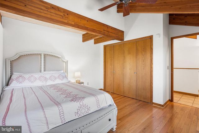 84 STONY BROOK RD, Hopewell, NJ 08525