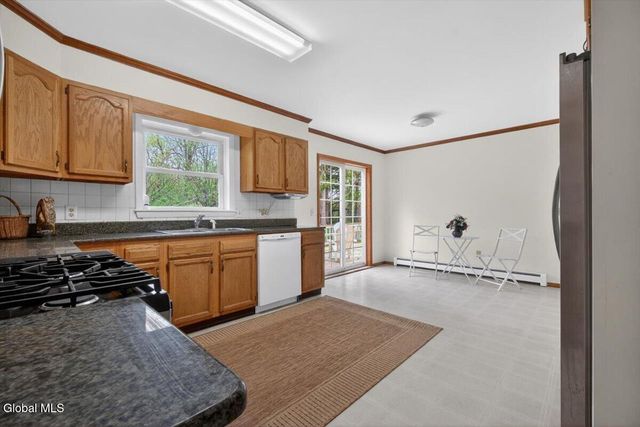12 Pine Avenue, Johnstown, NY 12095