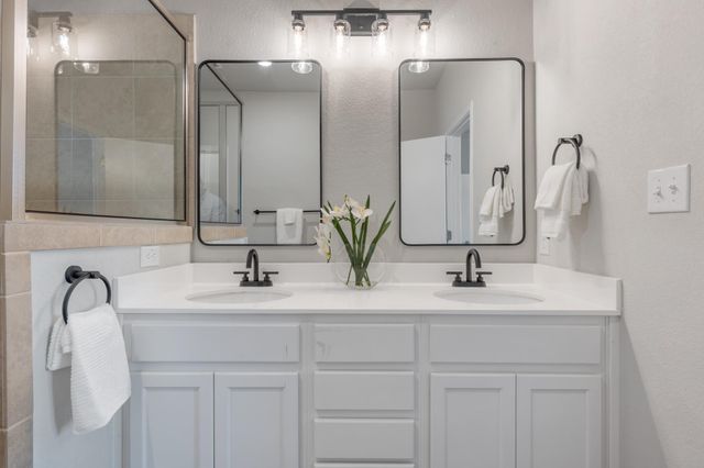 1209 Dawson Dune CV, Leander, TX 78641