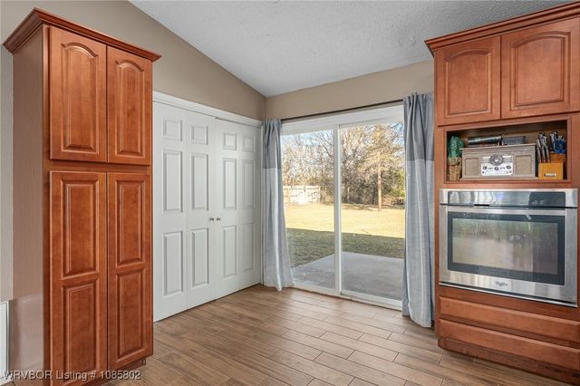 21634 Coggins Road, Poteau, OK 74953