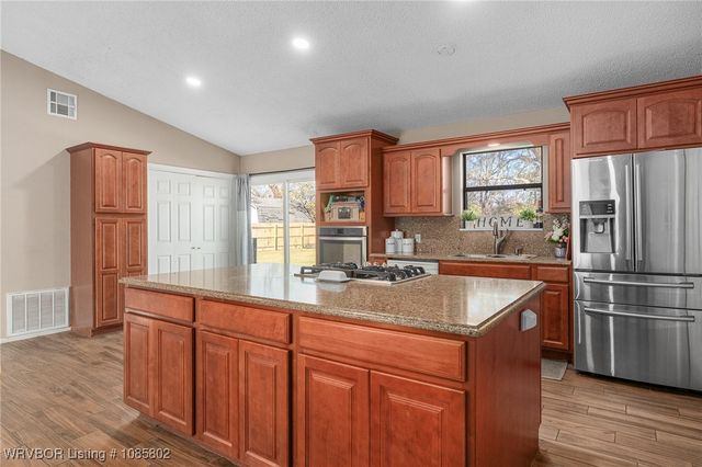 21634 Coggins Road, Poteau, OK 74953