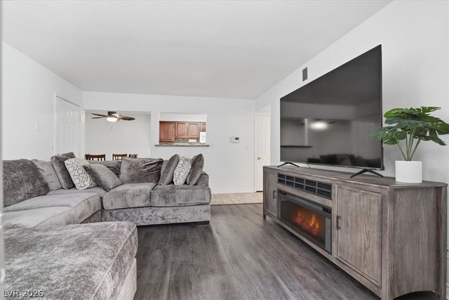 2451 North Rainbow Boulevard 1109, Las Vegas, NV 89108