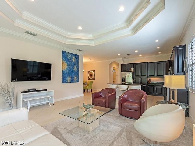 9143 Isla Bella CIR, Bonita Springs, FL 34135
