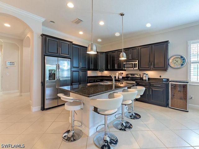 9143 Isla Bella CIR, Bonita Springs, FL 34135
