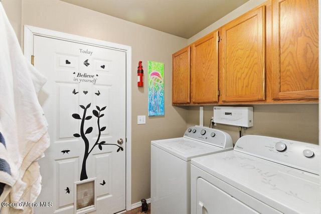 5983 N Loraine St, Coeur D'alene, ID 83815