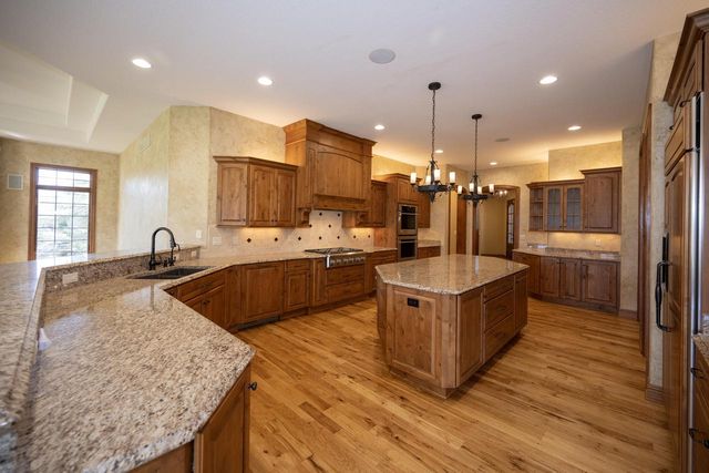 1512 W County Line ROAD, Mequon, WI 53092