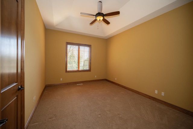 1512 W County Line ROAD, Mequon, WI 53092