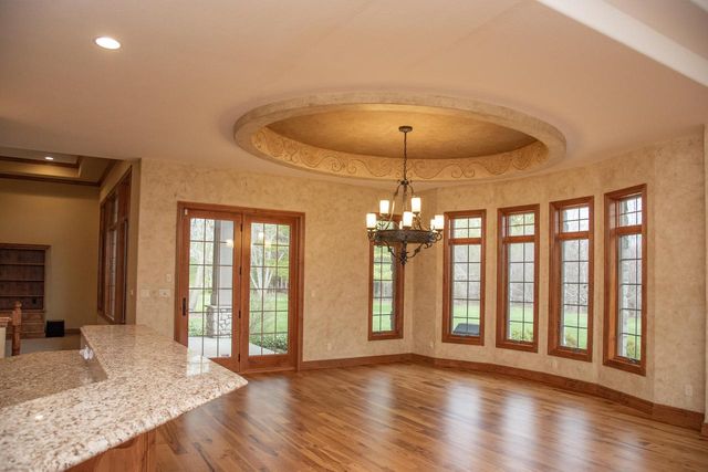 1512 W County Line ROAD, Mequon, WI 53092