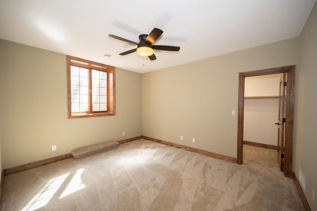 1512 W County Line ROAD, Mequon, WI 53092