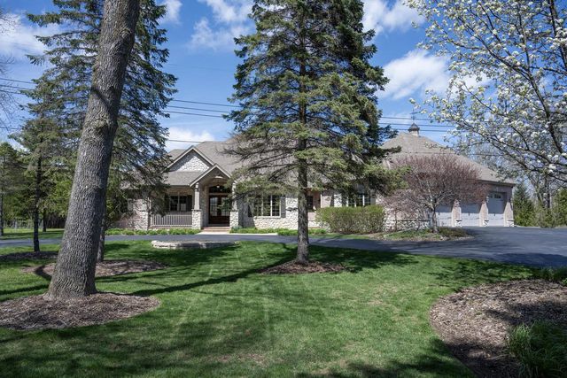 1512 W County Line ROAD, Mequon, WI 53092