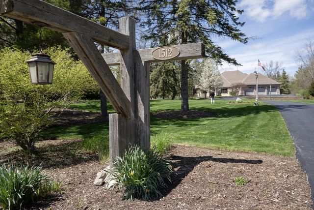 1512 W County Line ROAD, Mequon, WI 53092