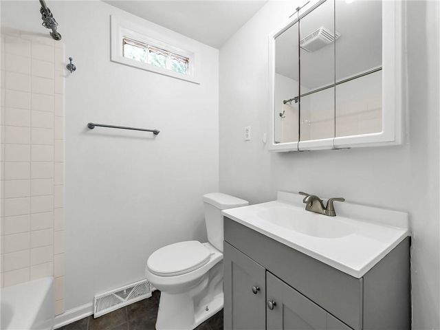 305 N 14th Street, Kansas City, KS 66102