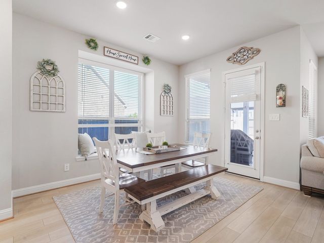 10267 Bayou Oaks Drive, Conroe, TX 77385