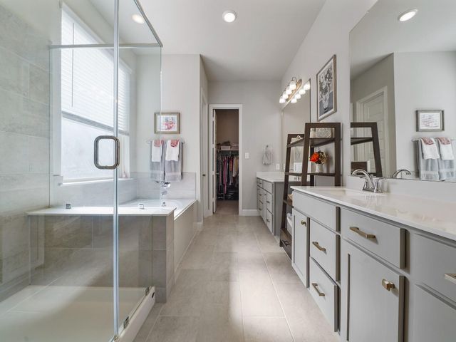 10267 Bayou Oaks Drive, Conroe, TX 77385