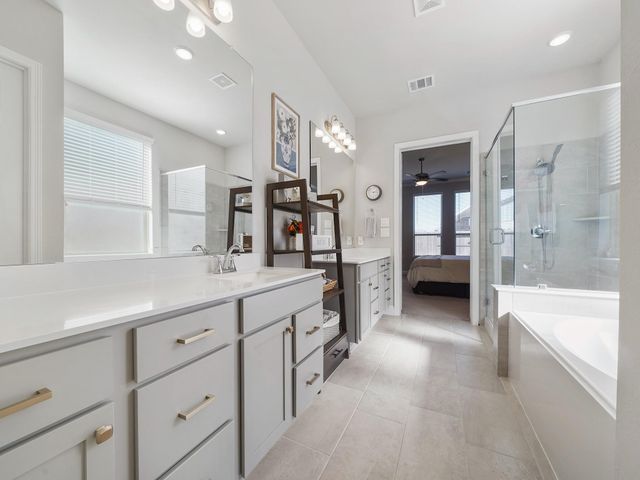 10267 Bayou Oaks Drive, Conroe, TX 77385