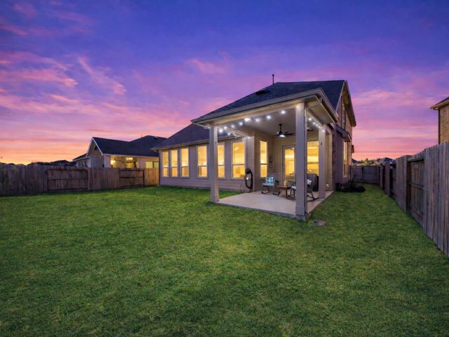 10267 Bayou Oaks Drive, Conroe, TX 77385