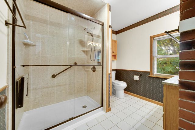 129 Kingsbury Avenue, La Porte, IN 46350