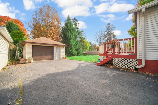 129 Kingsbury Avenue, La Porte, IN 46350