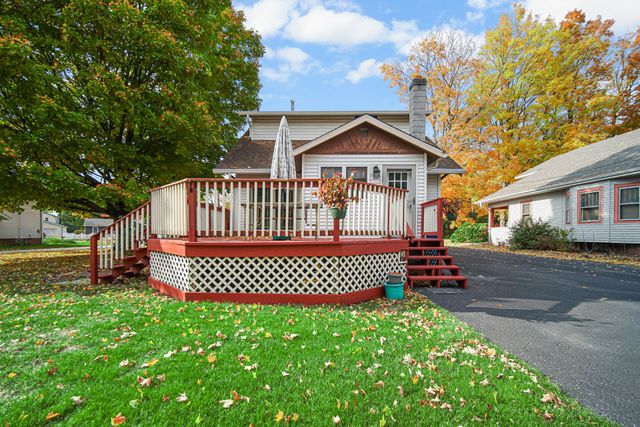 129 Kingsbury Avenue, La Porte, IN 46350