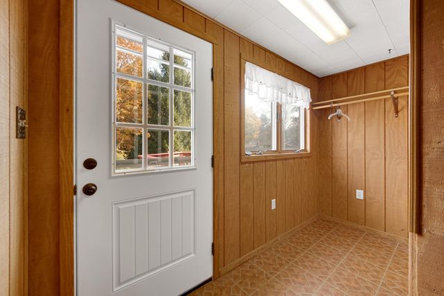 129 Kingsbury Avenue, La Porte, IN 46350